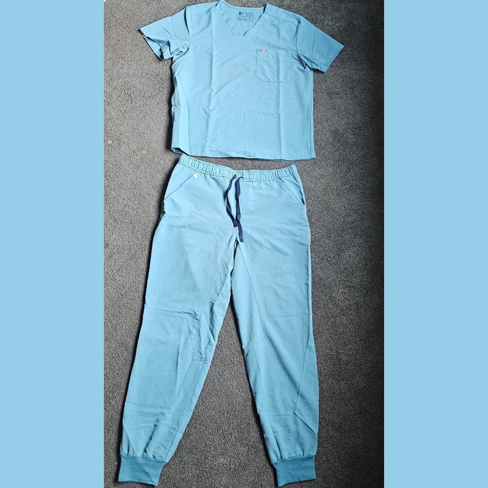 Figs Mens Scrubs in Hydrogreen
